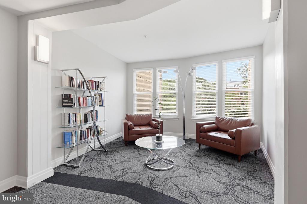 12001 MARKET Unit: 179
