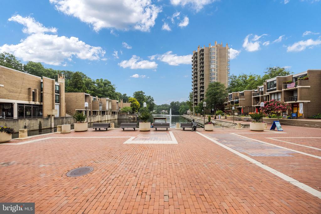 11471 W WASHINGTON PLAZA W