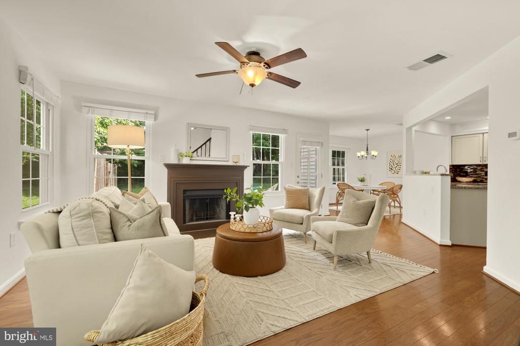 10201 FAIRE COMMONS COURT