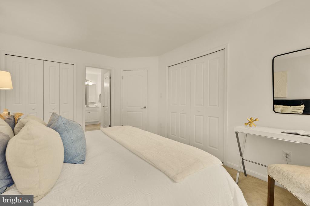 10201 FAIRE COMMONS COURT
