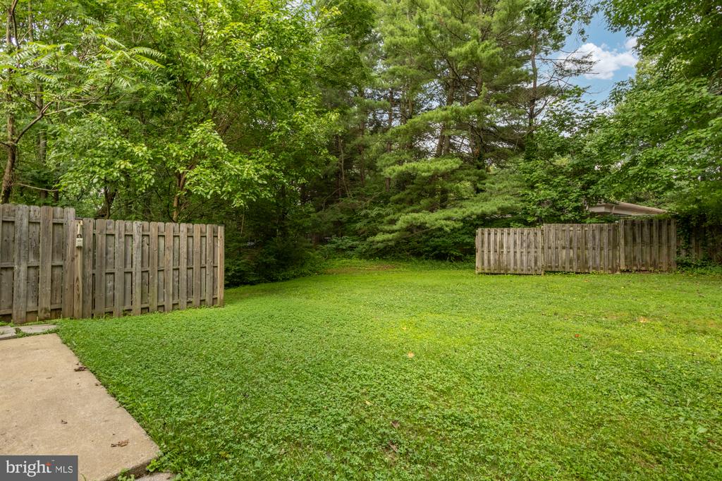 10201 FAIRE COMMONS COURT
