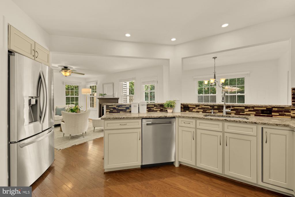 10201 FAIRE COMMONS COURT