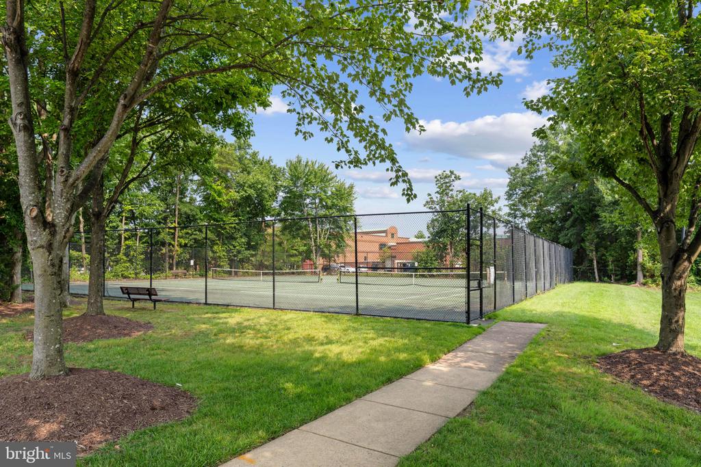 6528 SKYLEMAR TRAIL