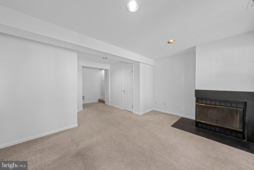 6528 SKYLEMAR TRAIL