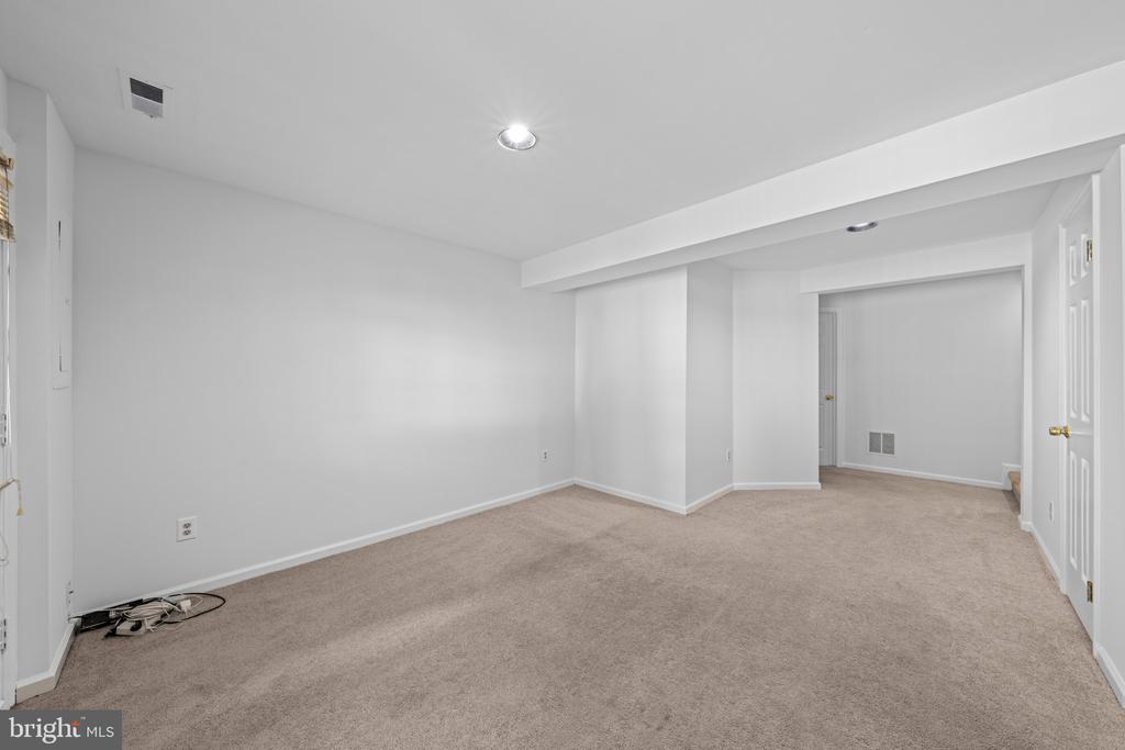 6528 SKYLEMAR TRAIL