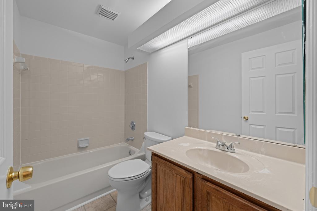 6528 SKYLEMAR TRAIL