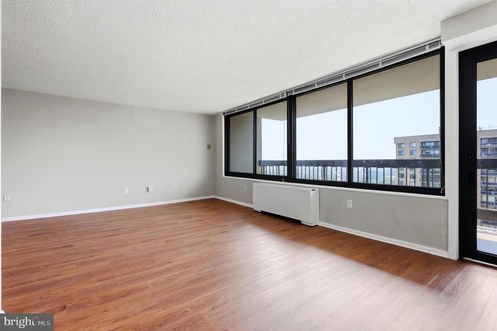 3701 S GEORGE MASON DRIVE Unit: 2416N