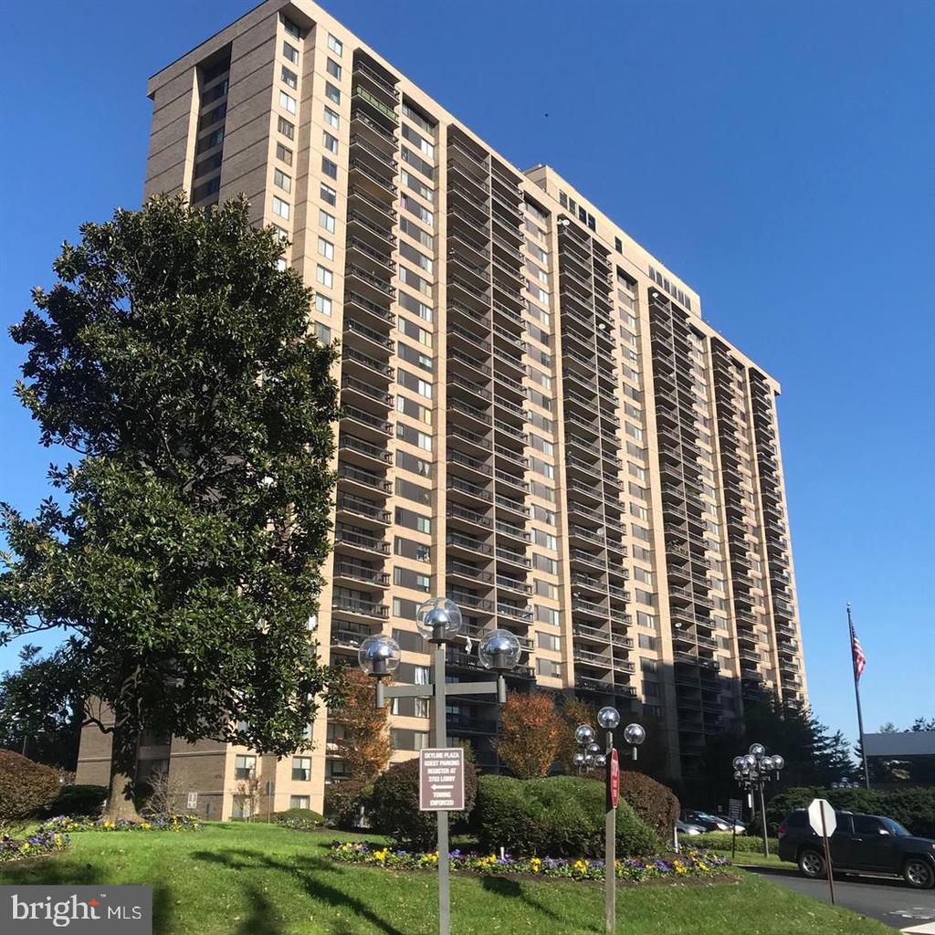 3701 S GEORGE MASON DRIVE Unit: 2416N