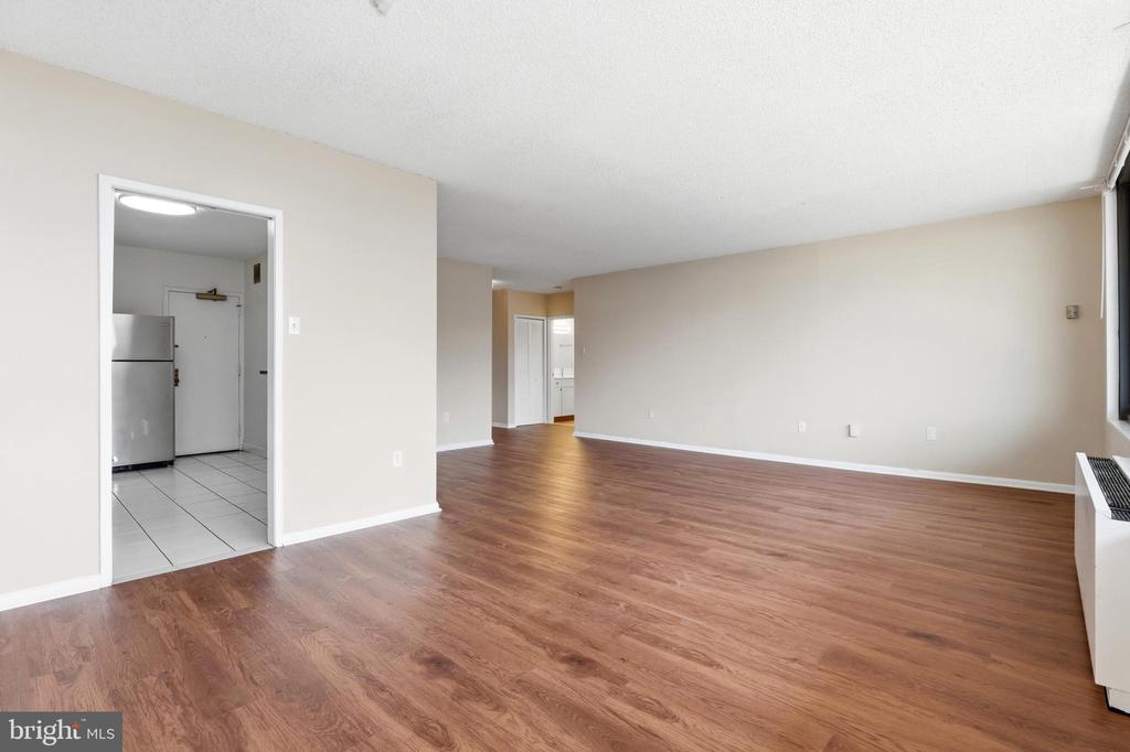 3701 S GEORGE MASON DRIVE Unit: 2416N
