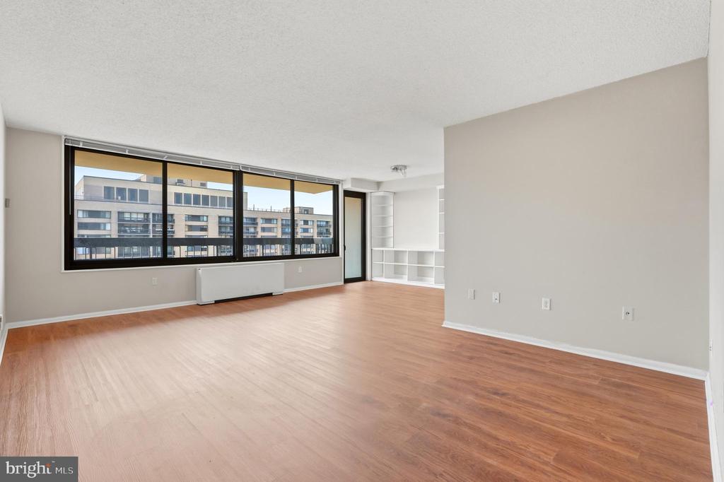 3701 S GEORGE MASON DRIVE Unit: 2416N