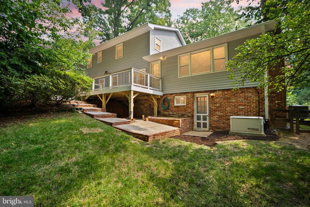 8104 CHIVALRY ROAD