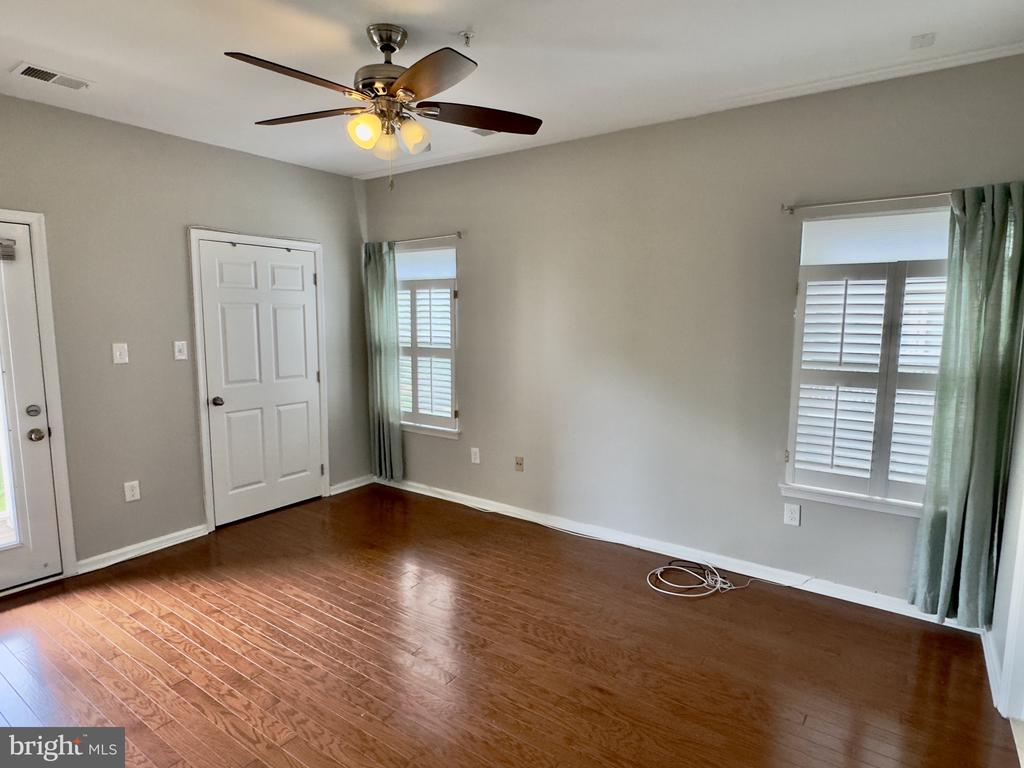 6553 GRANGE LANE Unit: 203