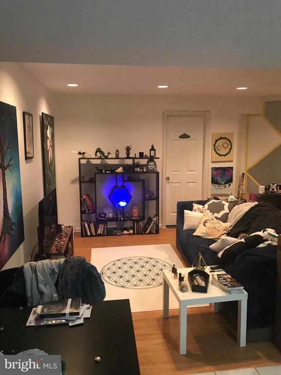 2218 CENTRAL AVENUE Unit: BASEMENT