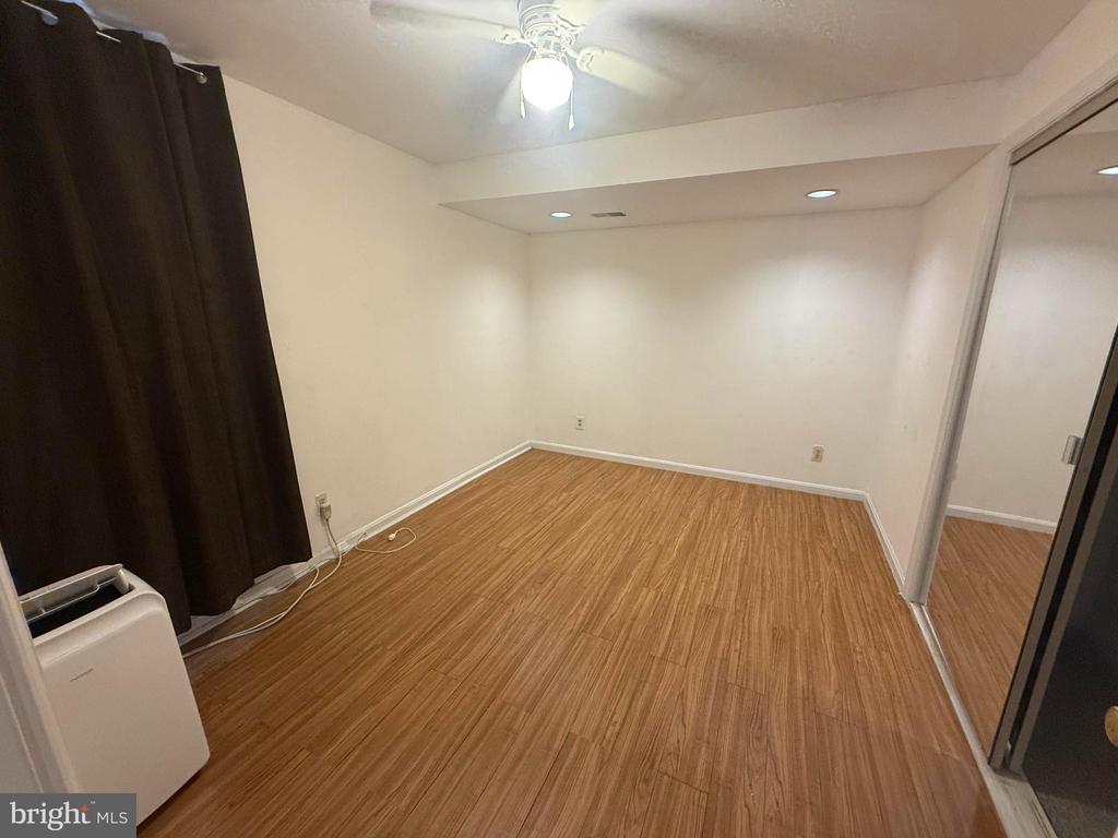 2218 CENTRAL AVENUE Unit: BASEMENT