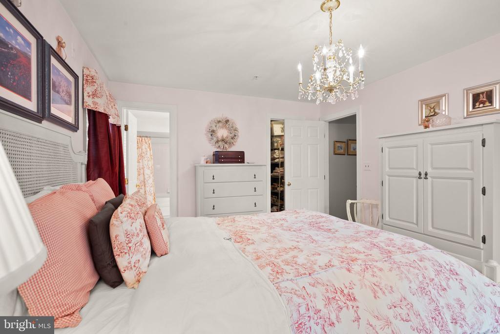 12205 FAIRFIELD HOUSE DRIVE Unit: 604B