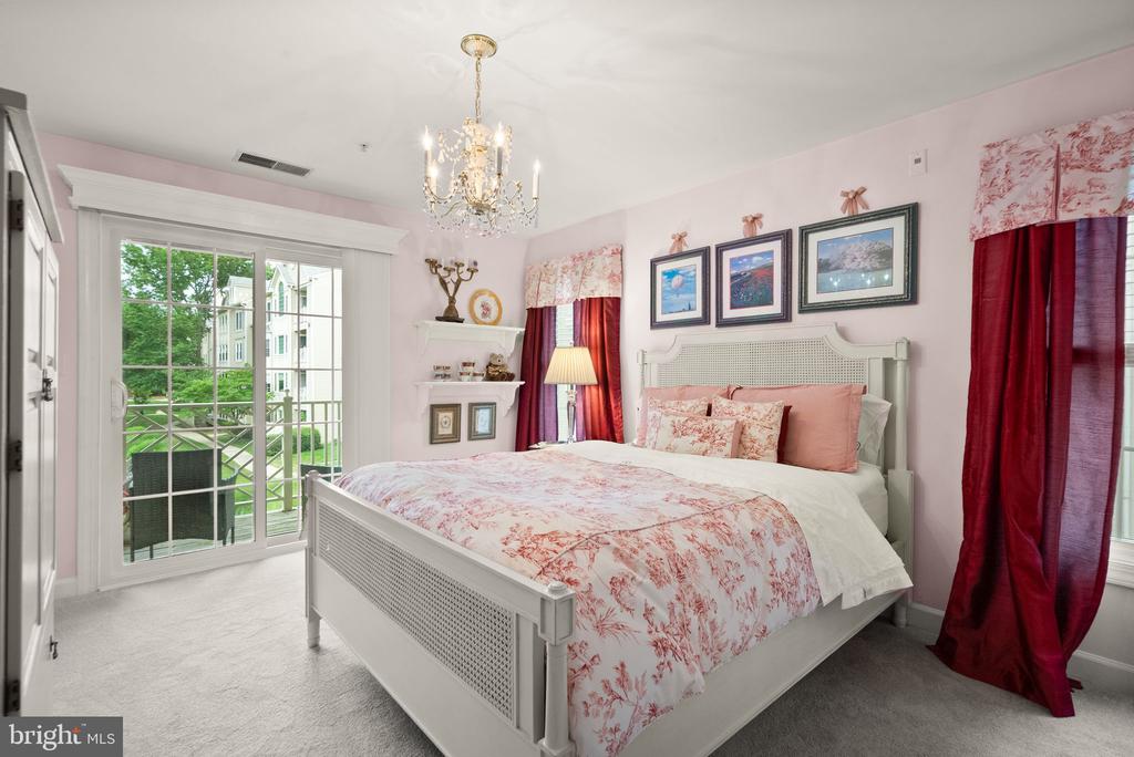12205 FAIRFIELD HOUSE DRIVE Unit: 604B