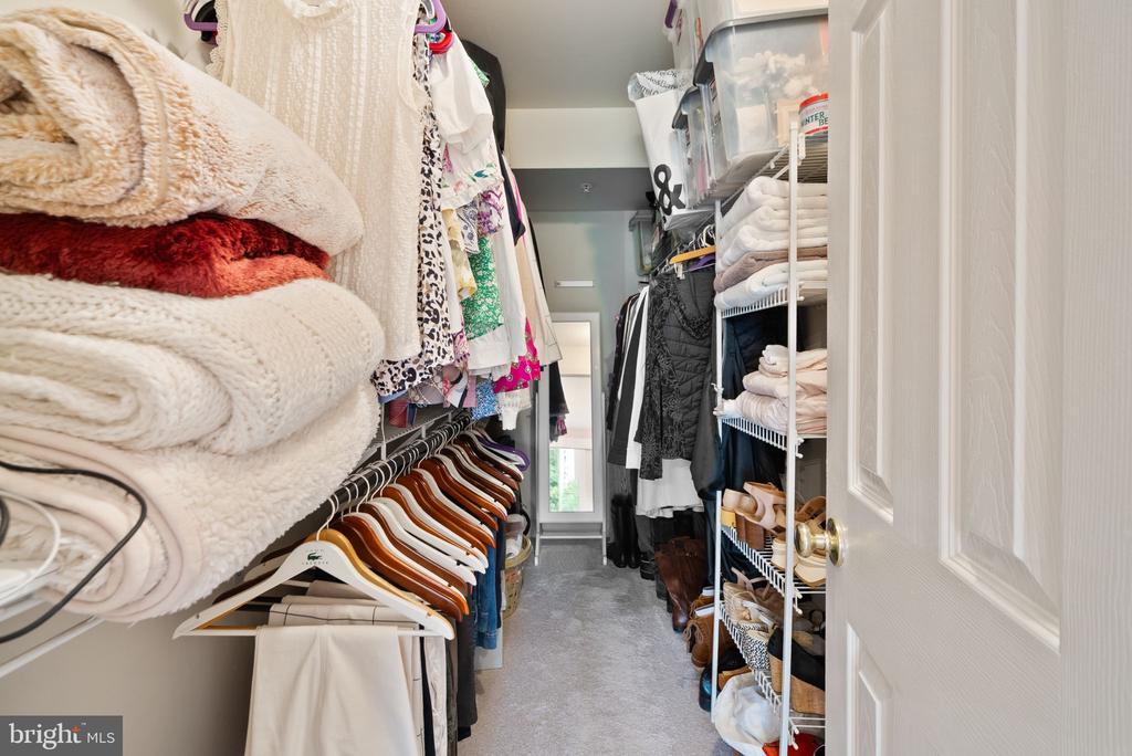 12205 FAIRFIELD HOUSE DRIVE Unit: 604B