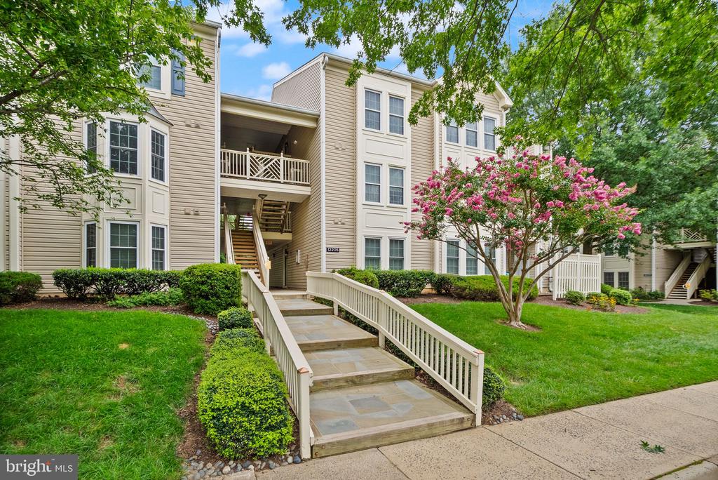 12205 FAIRFIELD HOUSE DRIVE Unit: 604B
