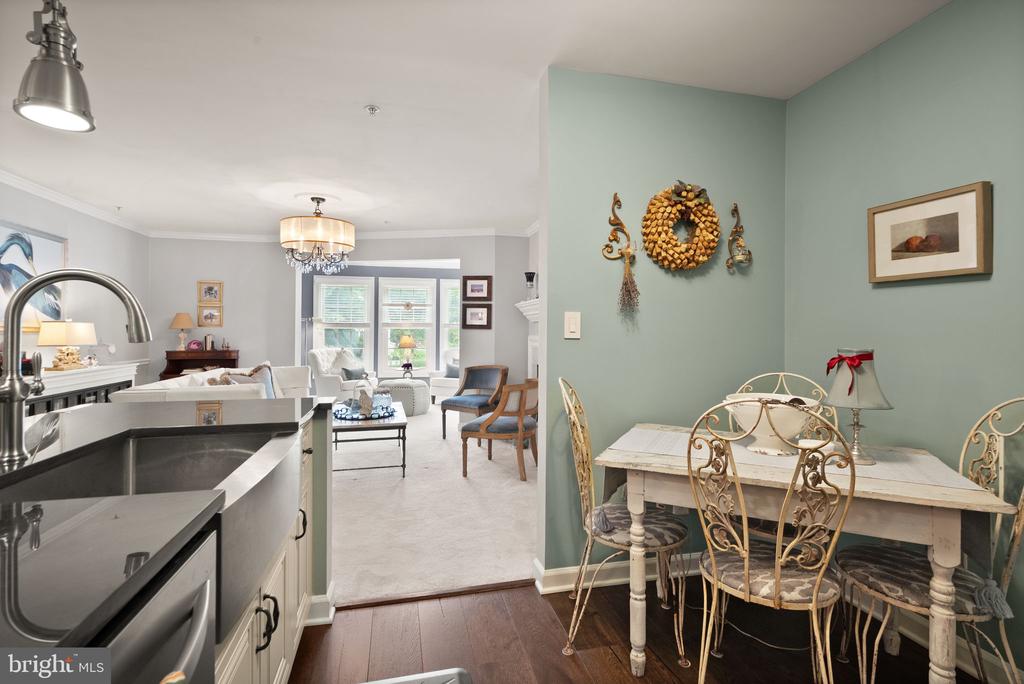 12205 FAIRFIELD HOUSE DRIVE Unit: 604B