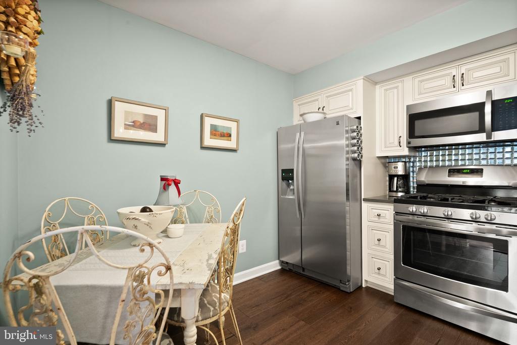 12205 FAIRFIELD HOUSE DRIVE Unit: 604B