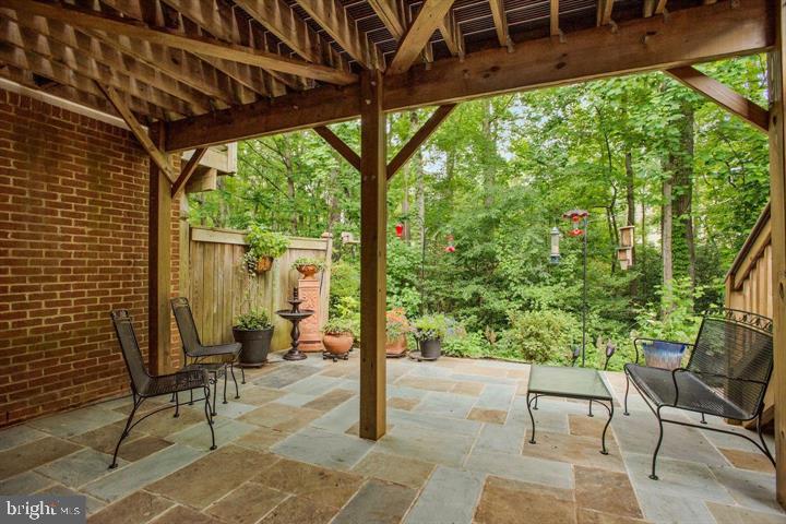 1215 WILD HAWTHORN WAY