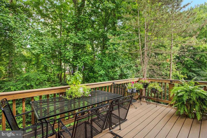 1215 WILD HAWTHORN WAY