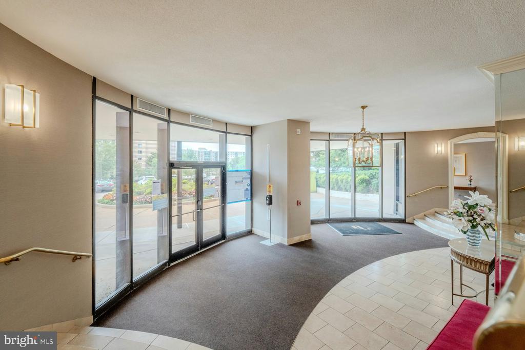 8340 GREENSBORO DRIVE Unit: 225