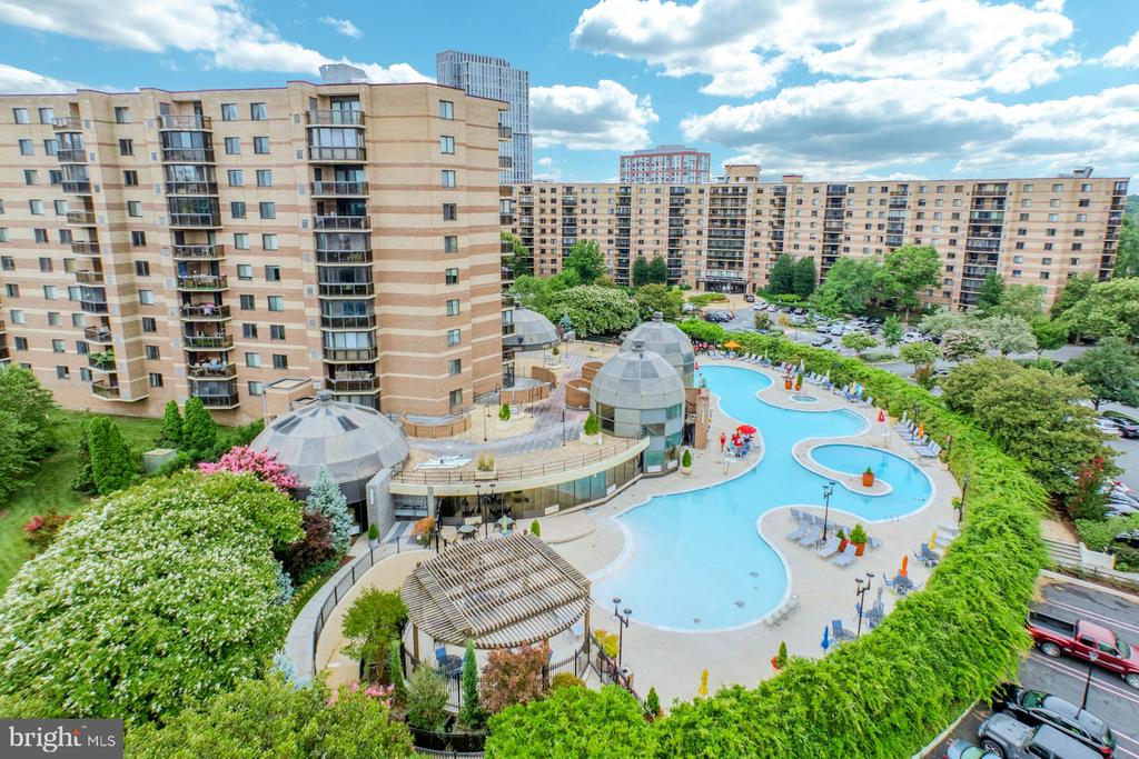 8340 GREENSBORO DRIVE Unit: 225