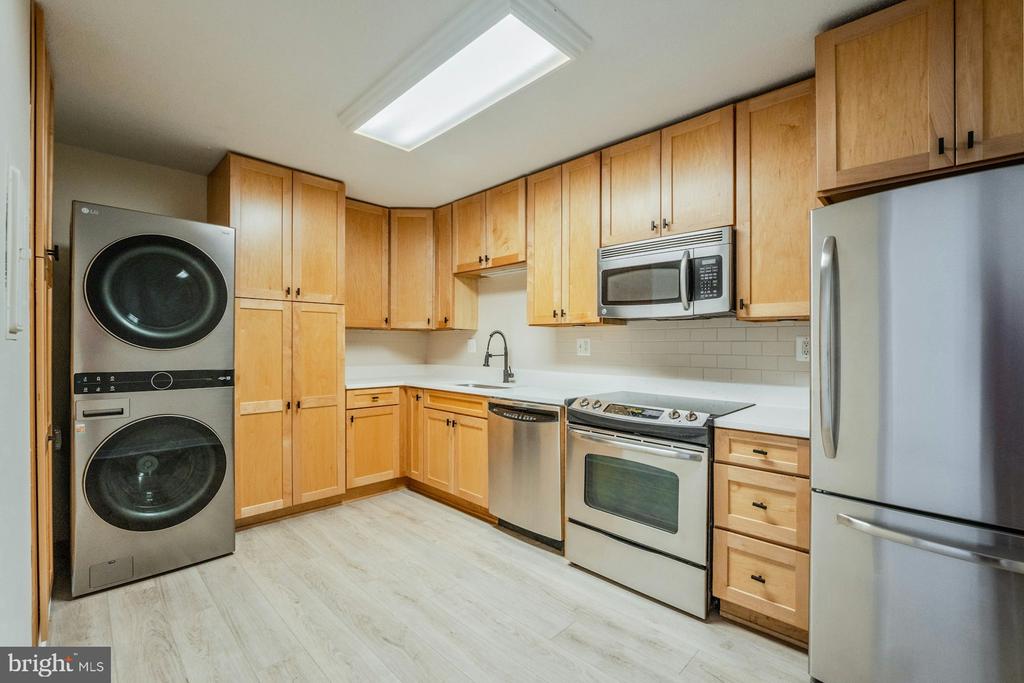 8340 GREENSBORO DRIVE Unit: 225