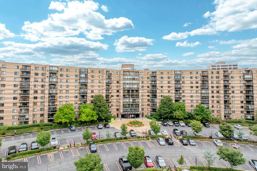 8340 GREENSBORO DRIVE Unit: 225