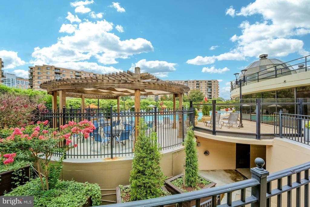 8340 GREENSBORO DRIVE Unit: 225