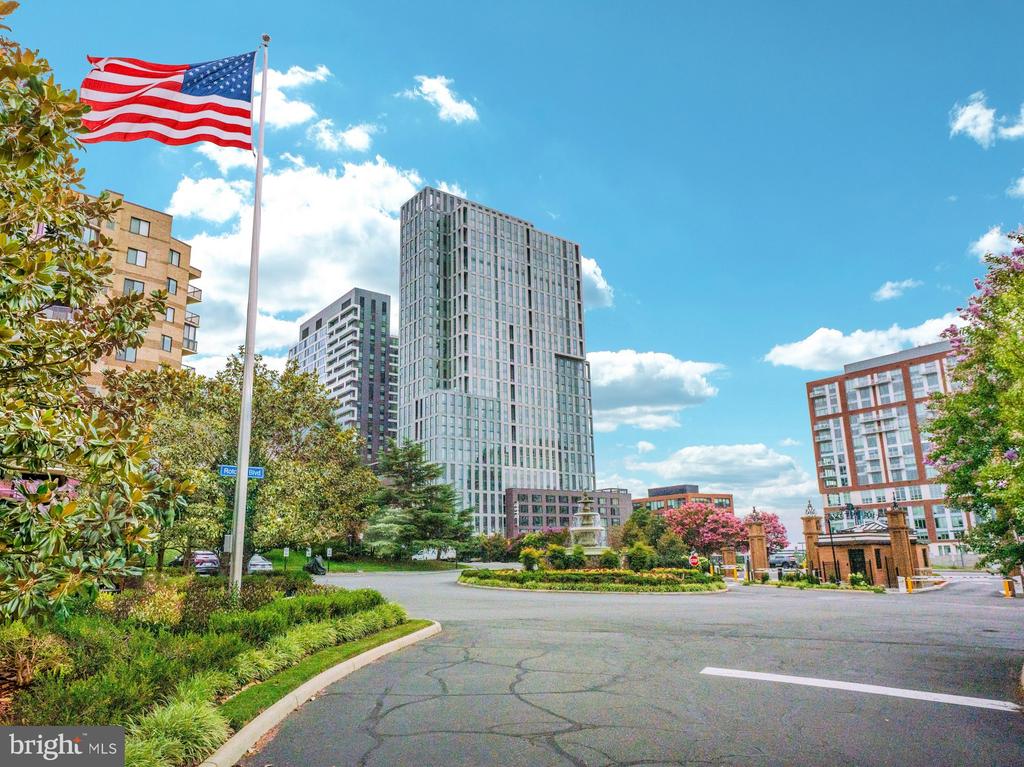 8340 GREENSBORO DRIVE Unit: 225