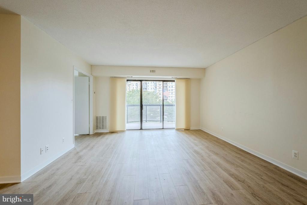 8340 GREENSBORO DRIVE Unit: 225