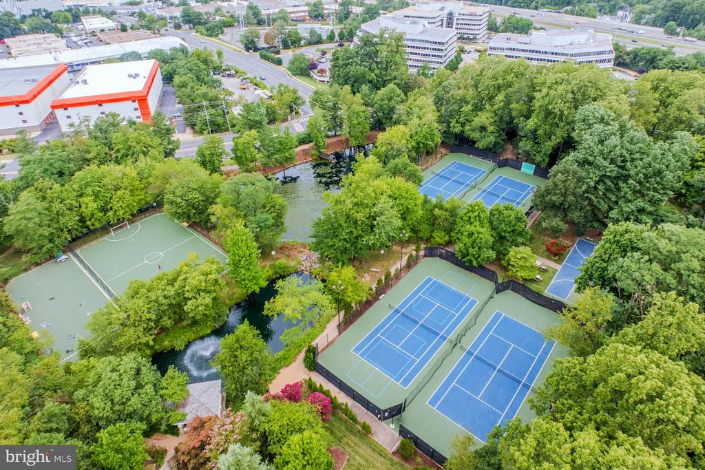 8340 GREENSBORO DRIVE Unit: 225