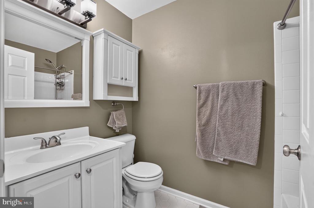 6568 OSPREY POINT LANE