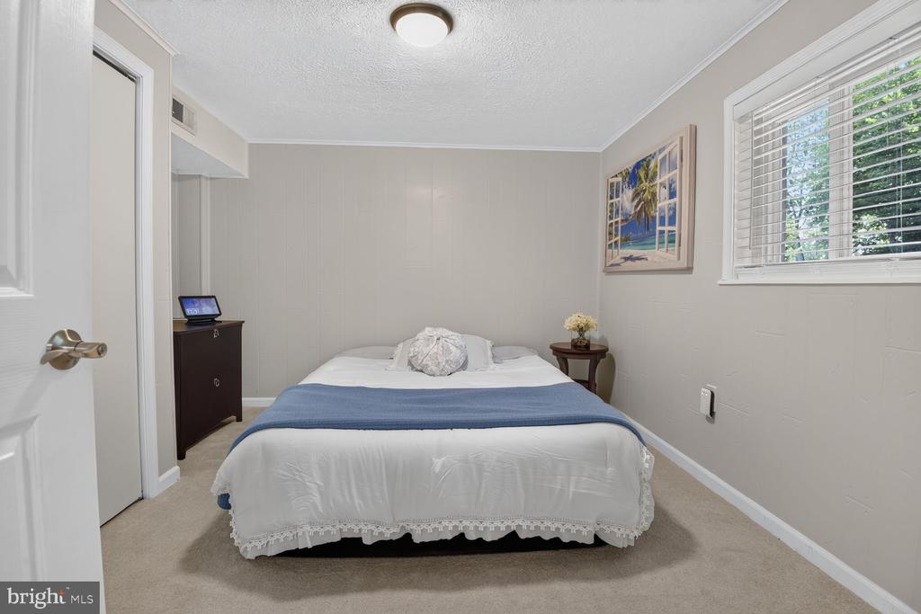 5010 GAINSBOROUGH DRIVE