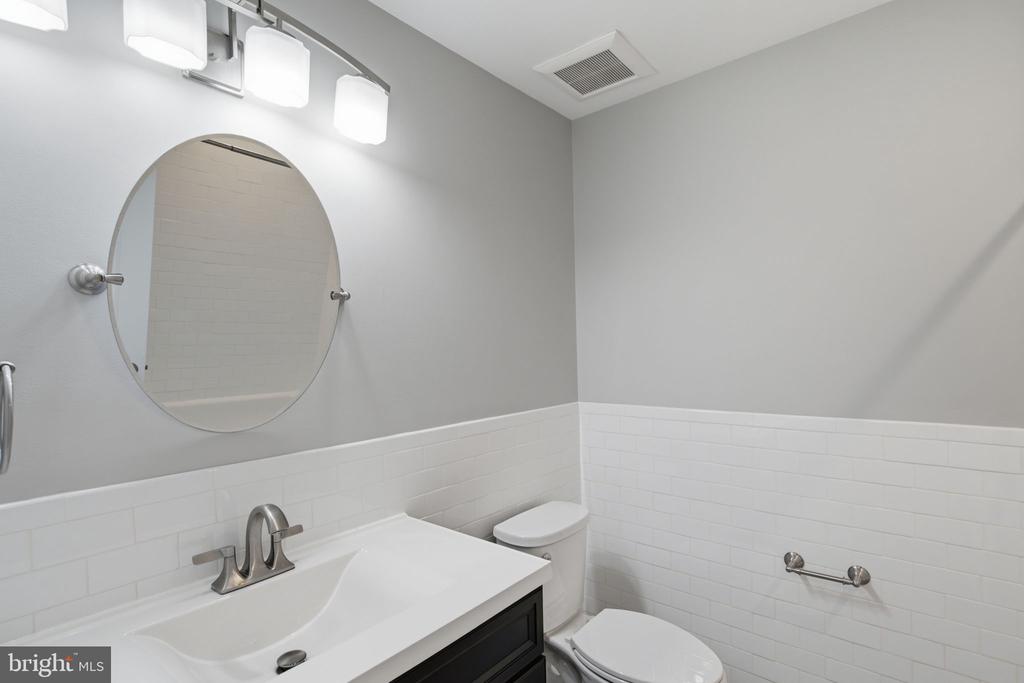 12087 EDGEMERE CIRCLE