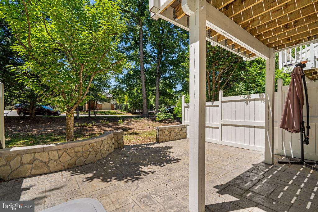 12087 EDGEMERE CIRCLE