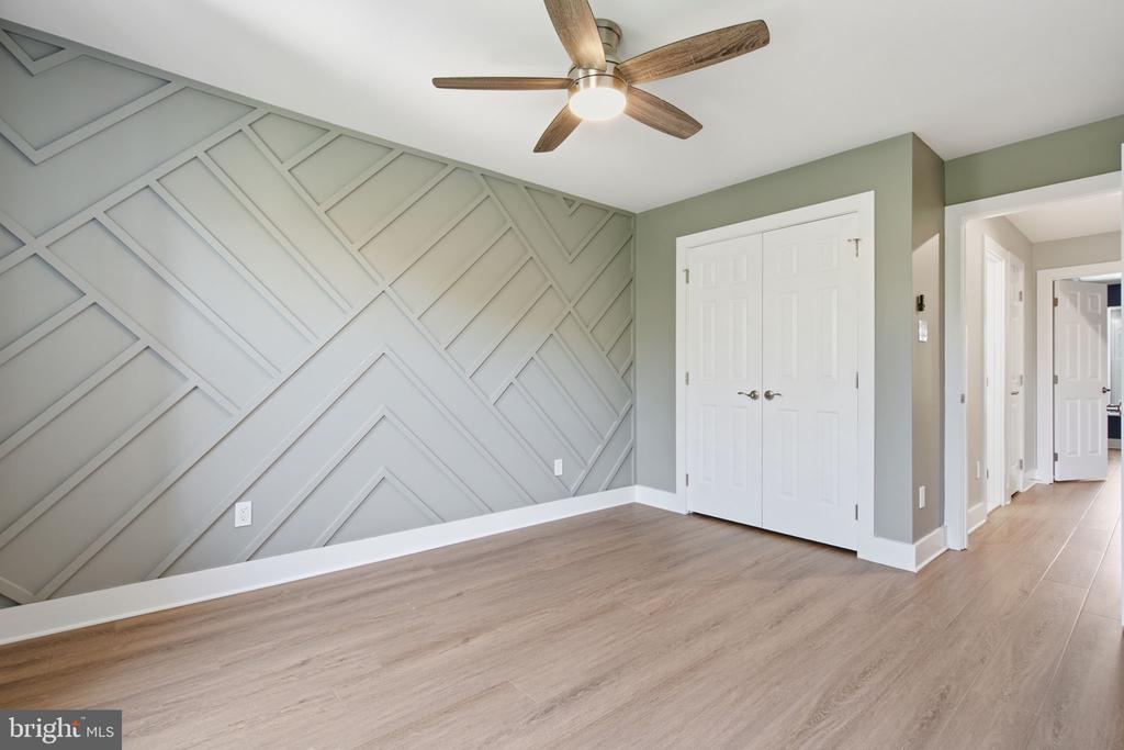12087 EDGEMERE CIRCLE