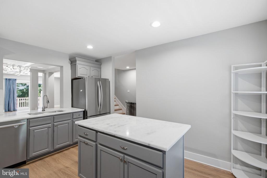 12087 EDGEMERE CIRCLE