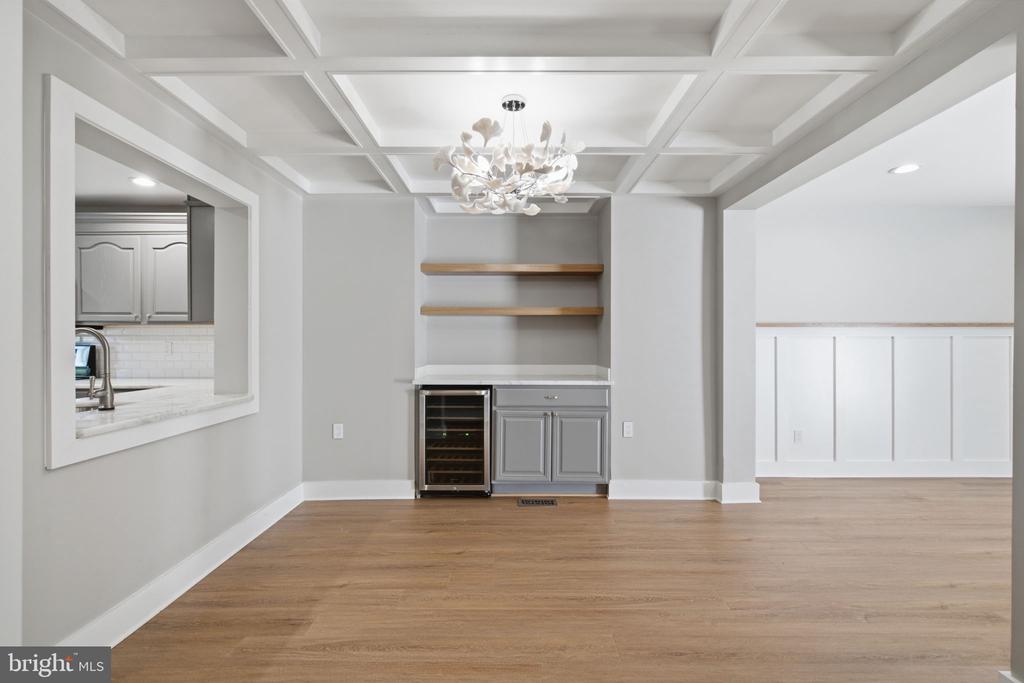 12087 EDGEMERE CIRCLE