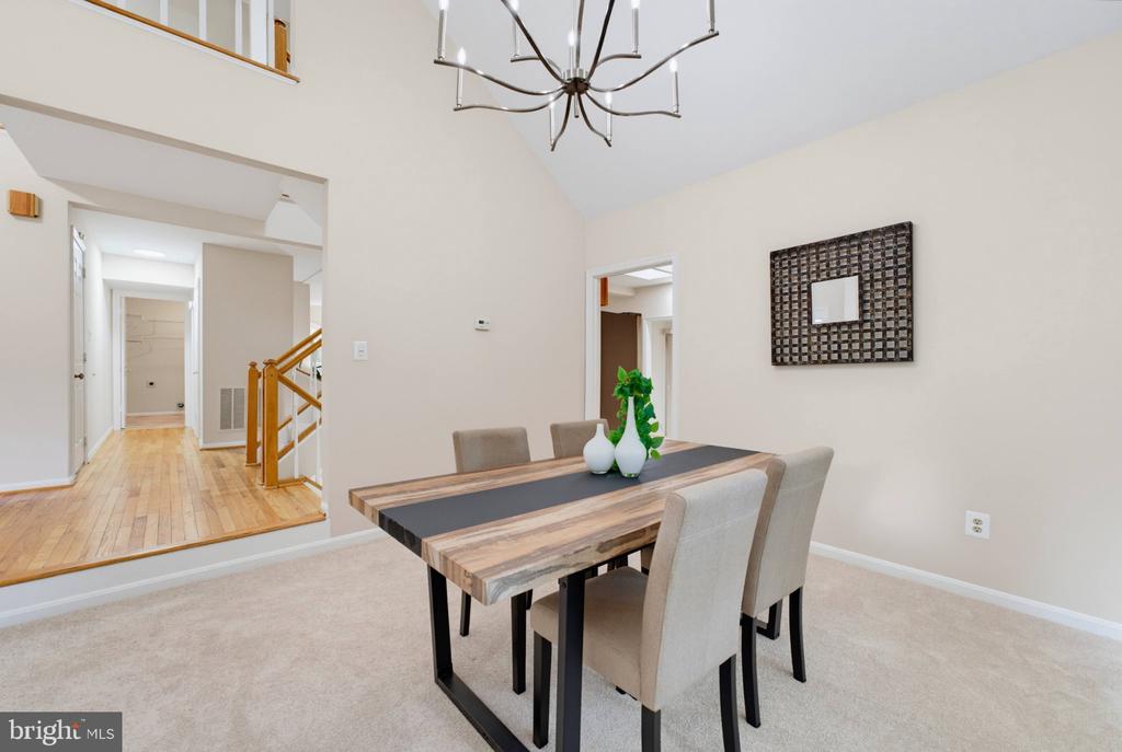 7827 BELLEFLOWER DRIVE