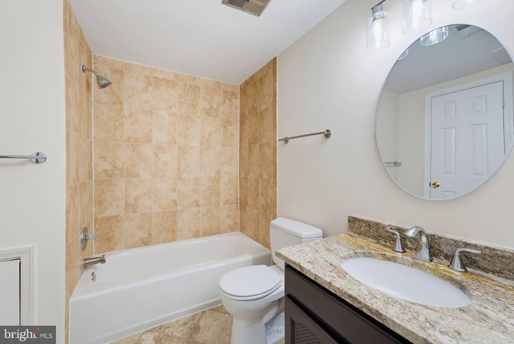 7827 BELLEFLOWER DRIVE