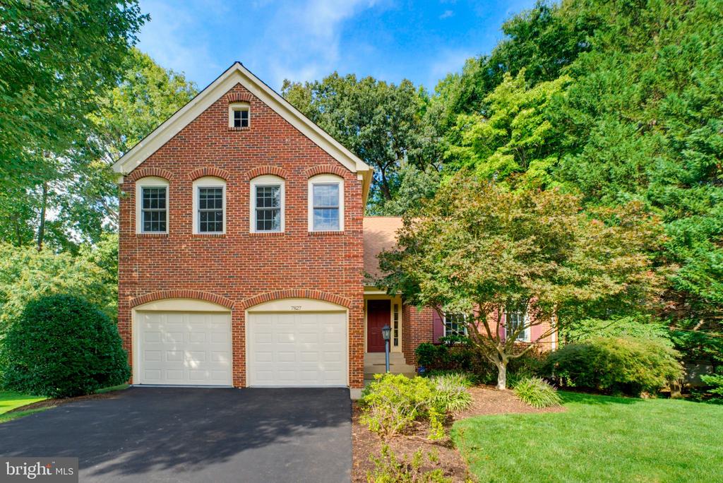 7827 BELLEFLOWER DRIVE