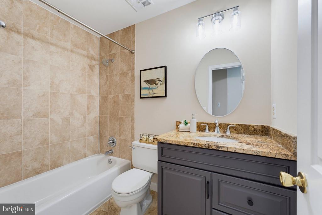 7827 BELLEFLOWER DRIVE