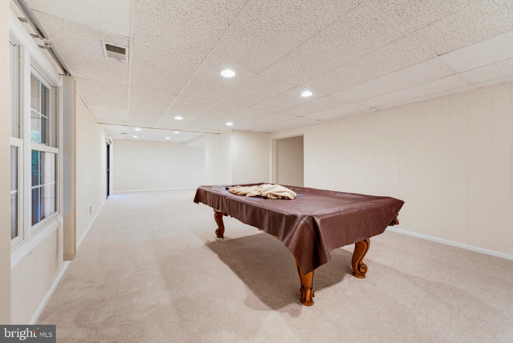 7827 BELLEFLOWER DRIVE