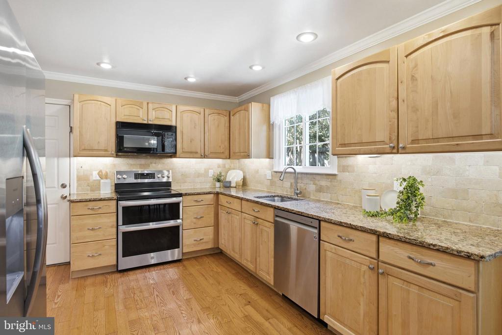 5218 PUMPHREY DRIVE