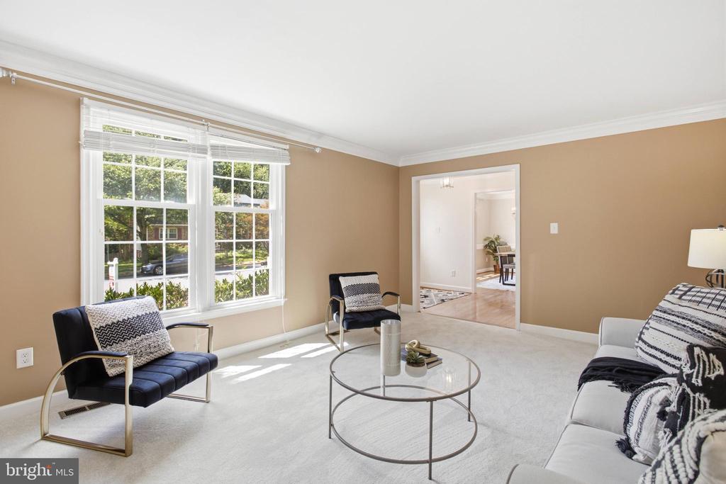 5218 PUMPHREY DRIVE