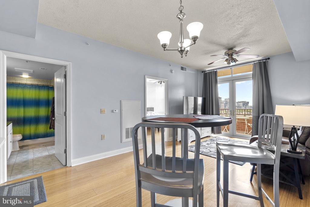 11760 SUNRISE VALLEY DRIVE Unit: 905