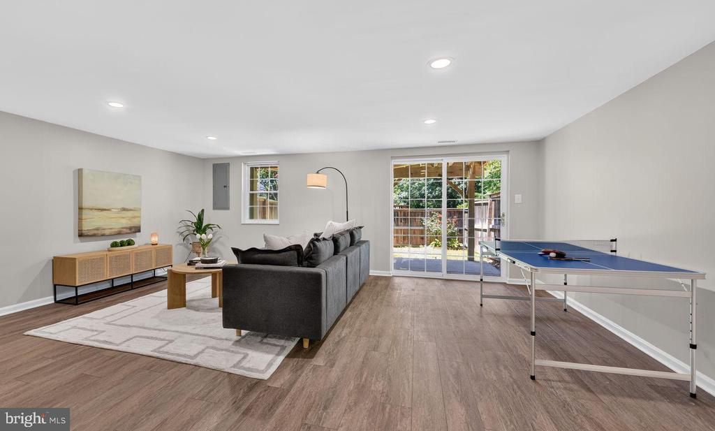 3926 COLLIS OAK COURT